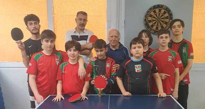 Bostanlıspor Masa Tenisi'nde hedef büyüttü...