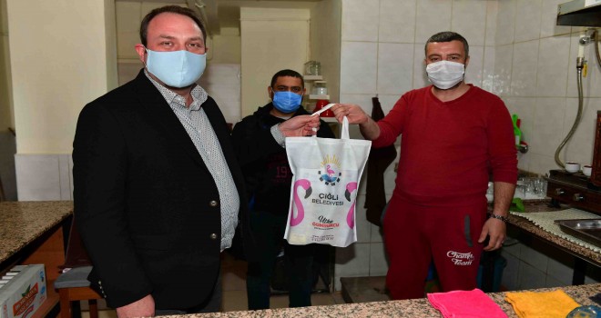 Çiğli’de kahvehane esnafına normalleşme desteği