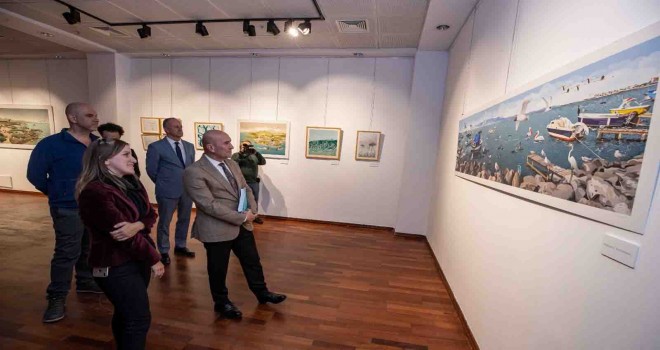 Başkan Soyer Doğanın Özü Sergisi’ni ziyaret etti