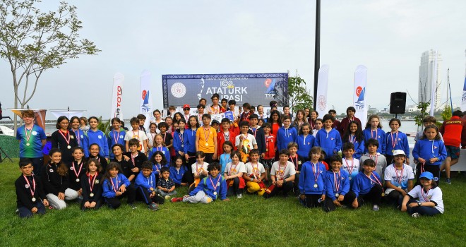 TYF 100.Yıl Atatürk Kupası Optimist Yarışları’nda ödüller sahiplerini buldu