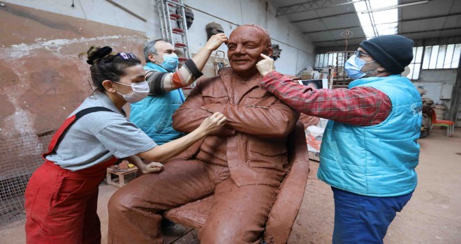 Bekir Coşkun’un ilk heykeli Buca’da yükselecek