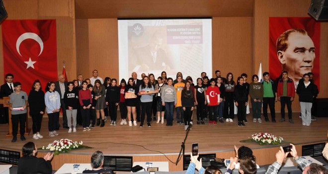 Atatürk’ten Mektup Var yarışmasında dereceye girenler ödüllendirildi