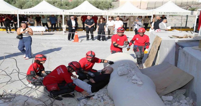 Karşıyaka’da 3 bin kişiye temel afet bilinci eğitimi