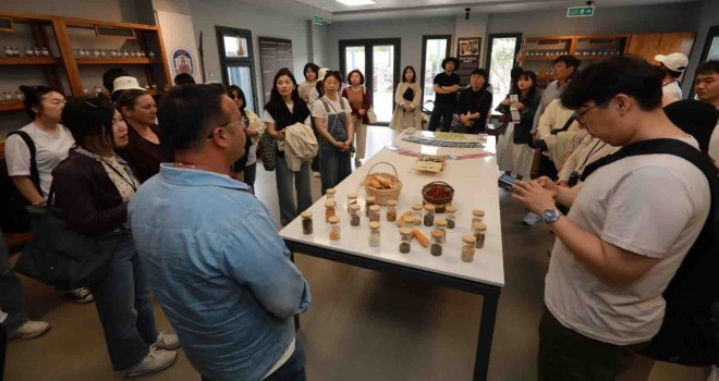 Efes Tarlası Yaşam Köyü dünyaya açılmaya devam ediyor