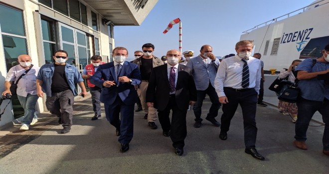 Vali Köşger bugün Karşıyaka'da