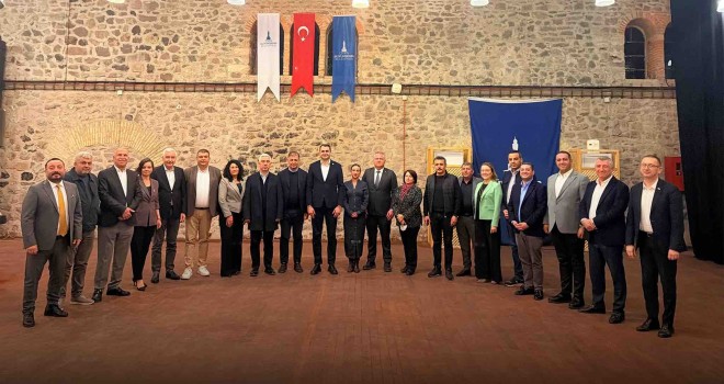 CHP İzmir İl Başkanı Güç belediye başkanlarıyla buluştu