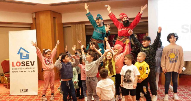 LÖSEV İzmir'deki aileleriyle iftarda buluştu