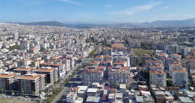 Adnan Bozbay: İzmir’de kentsel dönüşüm seferberliği ilan edilmeli