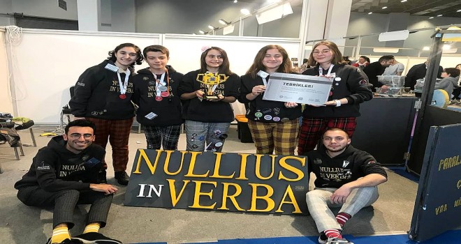 Karşıyaka’nın bilim kahramanları şampiyon oldu