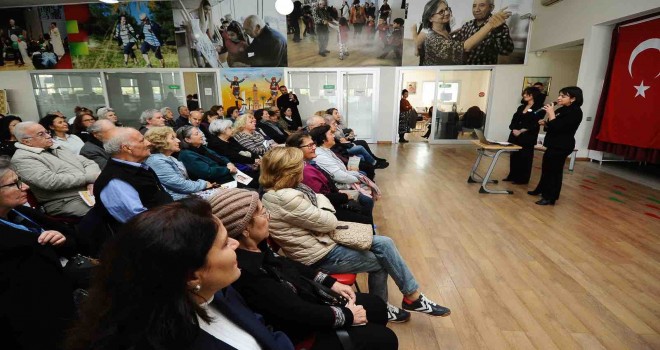 Karşıyaka Belediyesi 3. Yaş Üniversitesi’nde yeni dönem başlıyor