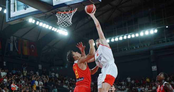 18 Yaş Altı Erkek Milliler İspanya'ya kaybetti