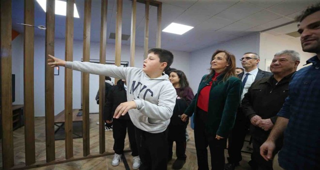 Karşıyaka'da gençlik merkezine yoğun ilgi