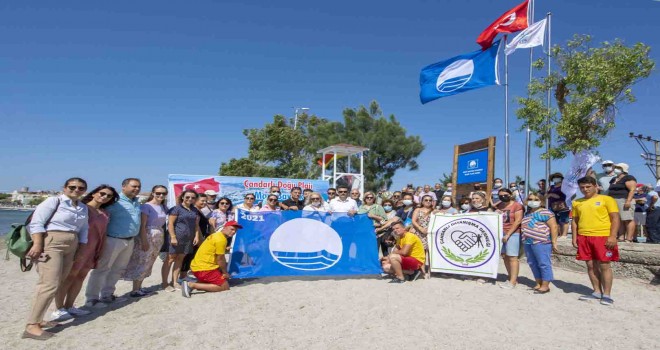 Çandarlı Doğu Plajı'na mavi bayrak