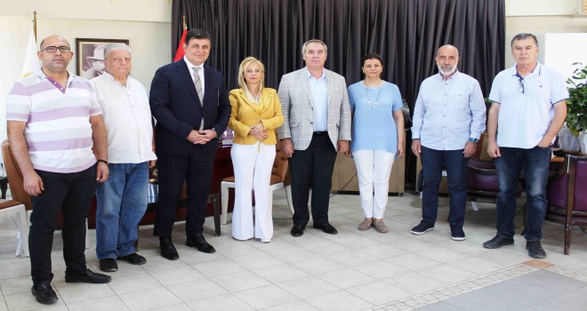 Başkan Tugay ve Koç'tan İzmir Gazeteciler Cemiyeti’ne ziyaret