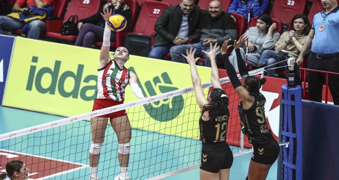 PTT'yi yenen İnfo Yatırım Karşıyaka Final Grubu'nda