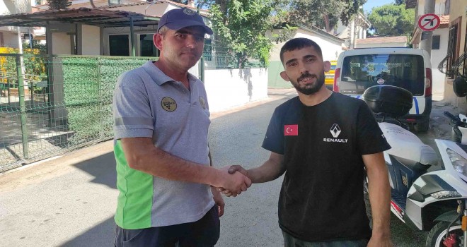 Kaybettiği kira parasını belediye işçisi buldu