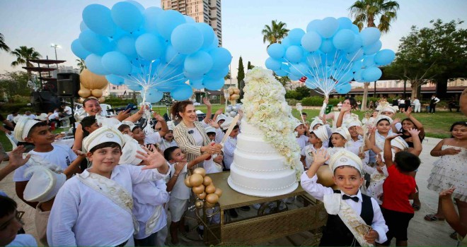 Karşıyaka'da toplu sünnet şöleni