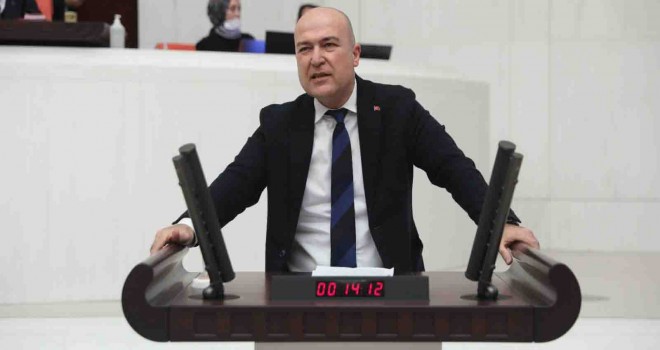CHP'li Bakan: Karşıyaka Vali Erol Çakır Anadolu Lisesi'nin adı neden değişti?