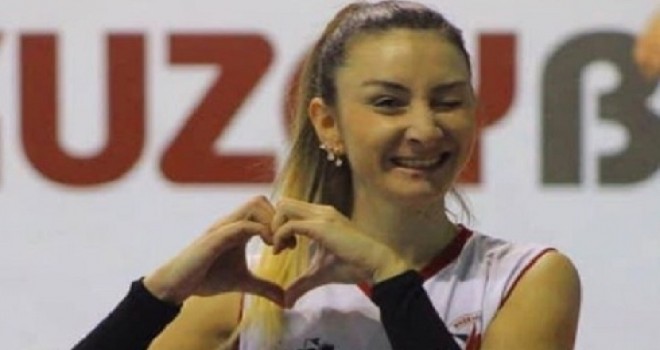 Gizem Öcal Karşıyaka'ya döndü