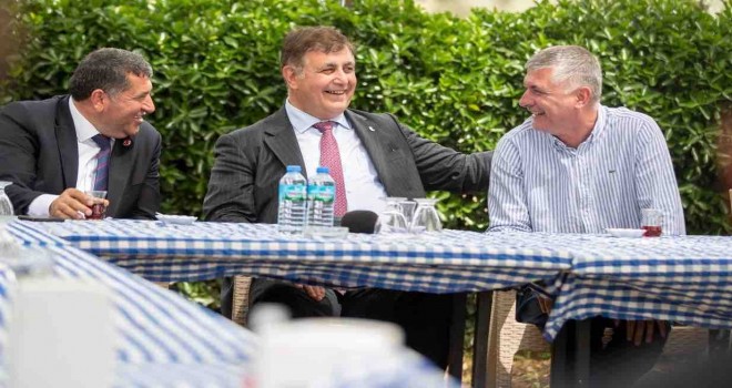 Tugay: Karşıyaka’daki çiçek pazarları İzmir’e yayılacak