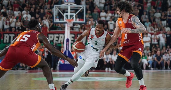 Pınar Karşıyaka yarı finalde...