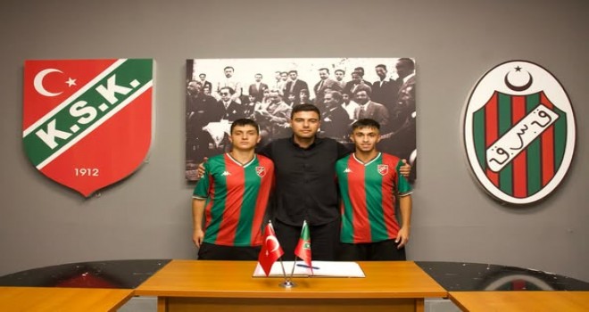 Karşıyaka altyapıdan 2 futbolcuyu profesyonel yaptı