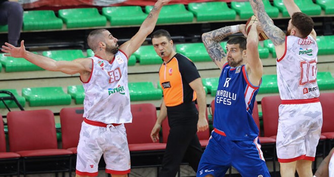 Pınar Karşıyaka, Anadolu Efes'i geçemedi...
