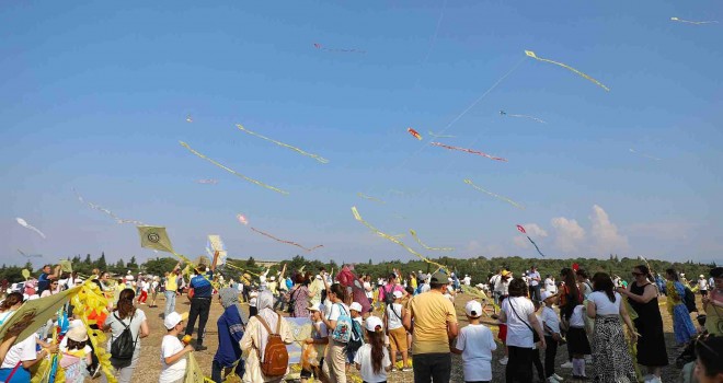 Bergama UNESCO'ya girişinin 9. yılını uçurtmalarla kutladı
