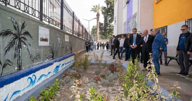 Türkiye’nin ilk sünger okulu İzmir’de