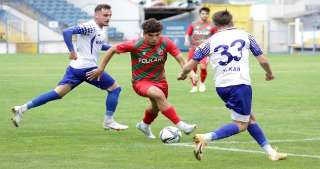 Karşıyaka ligdeki ilk galibiyetini Karabük'te aldı