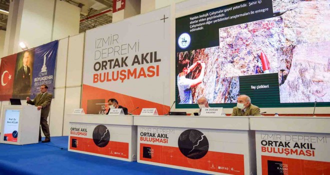 Bilim insanları İzmir depremini konuştu