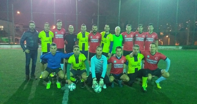 Karşıyaka Emniyet ile Jandarma finalde...