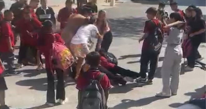 Karşıyaka'da 12 yaşındaki çocuk darp edildi