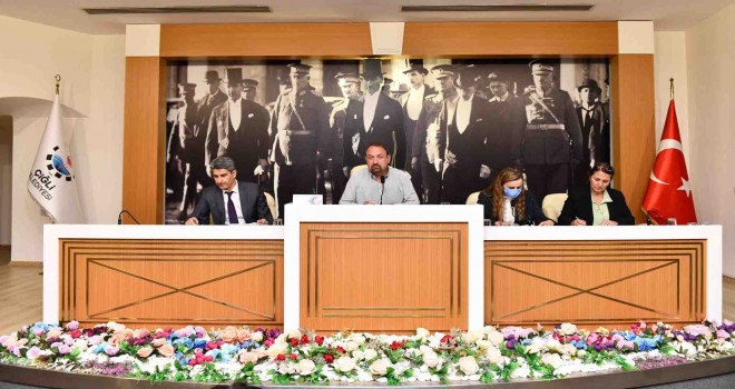 Gümrükçü: Rant çetelerine geçit vermeyeceğiz