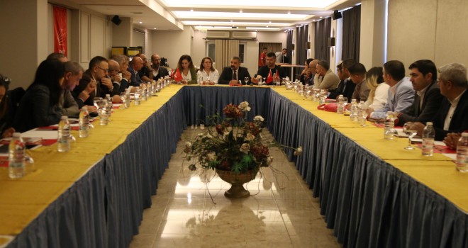 CHP İzmir kampa girdi