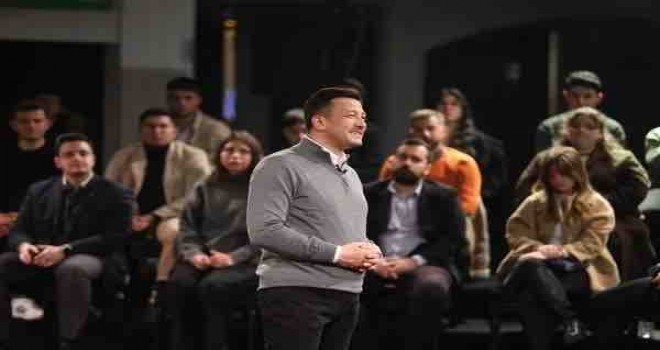 Hamza Dağ gençlerle bir araya geldi