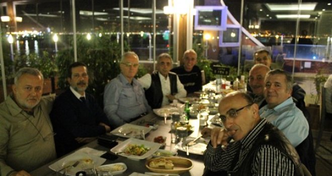 40 yıldır bitmeyen dostluk