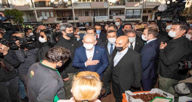 Kılıçdaroğlu İzmir’de sel mağdurlarını ziyaret etti