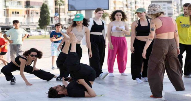 Akşam güneşi altında Hip-Hop