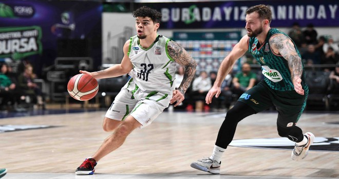 Pınar Karşıyaka, Bursa'da kazandı