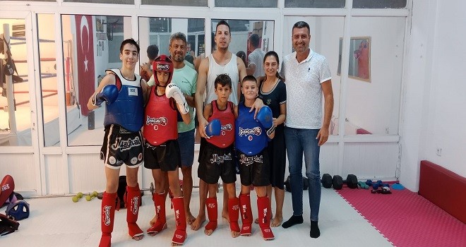 Bostanlısporlu Muaythaiciler Kütahya’da…