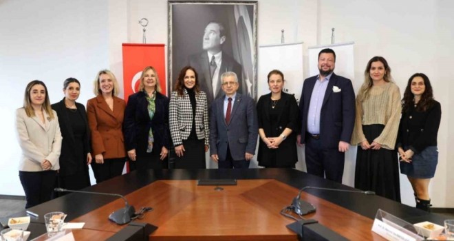 İzmir Ekonomi Üniversitesi ile Karşıyaka Belediyesi'nden çocuklar için iş birliği