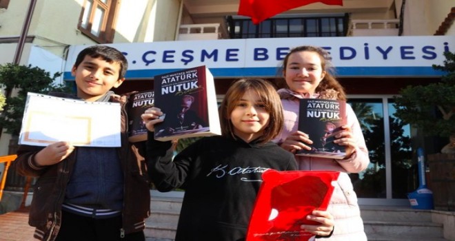 Çeşmeli öğrencilere karne hediyesi: Nutuk