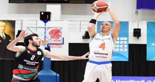 Bornova Belediyesi Karşıyaka sezonu kapadı