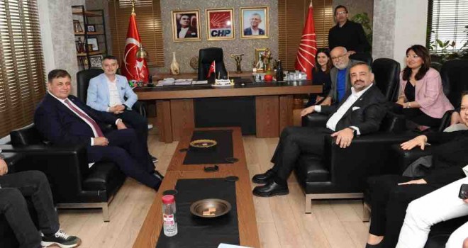Başkan Tugay’dan, CHP örgütüne teşekkür ziyareti