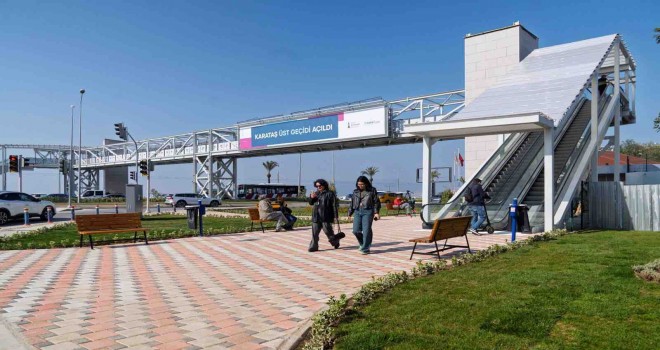 Karataş Yaya Üst Geçidi açıldı, Yeni Girne'ye üst geçit yolda...