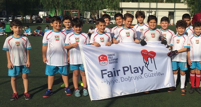 Bostanlıspor Spor ve Yaşamda Fair Play resim yarışması düzenledi