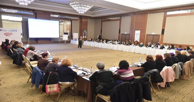 BM Kadın Birimi’nin Yerel Siyaset Atölyesi İzmir’de başladı