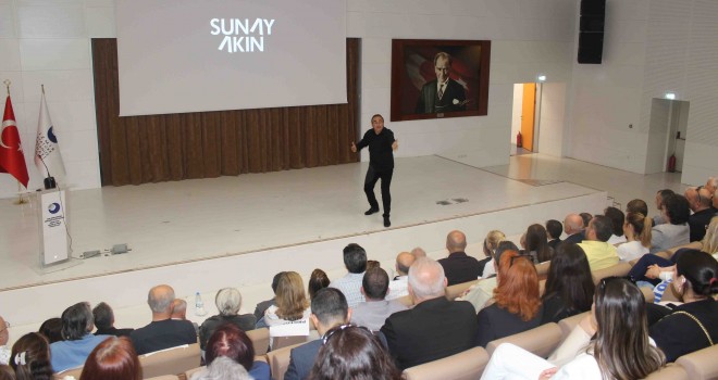 İAOSB buluşmalarının ilk konuğu Sunay Akın oldu