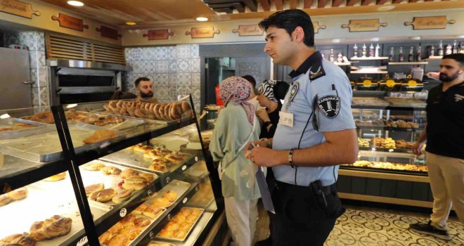 Karşıyaka'da bayram mesaisi